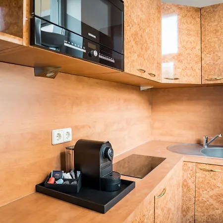 Homaris Boxi 3* Berlín