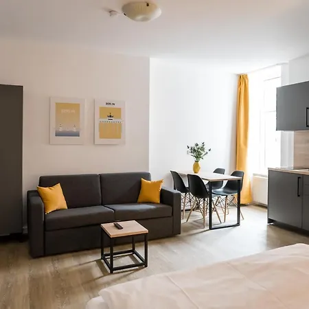 Homaris Boxi 3* ベルリン