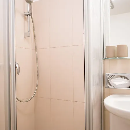 Ξενοδοχείο με διαμερίσματα Homaris Boxi 3*